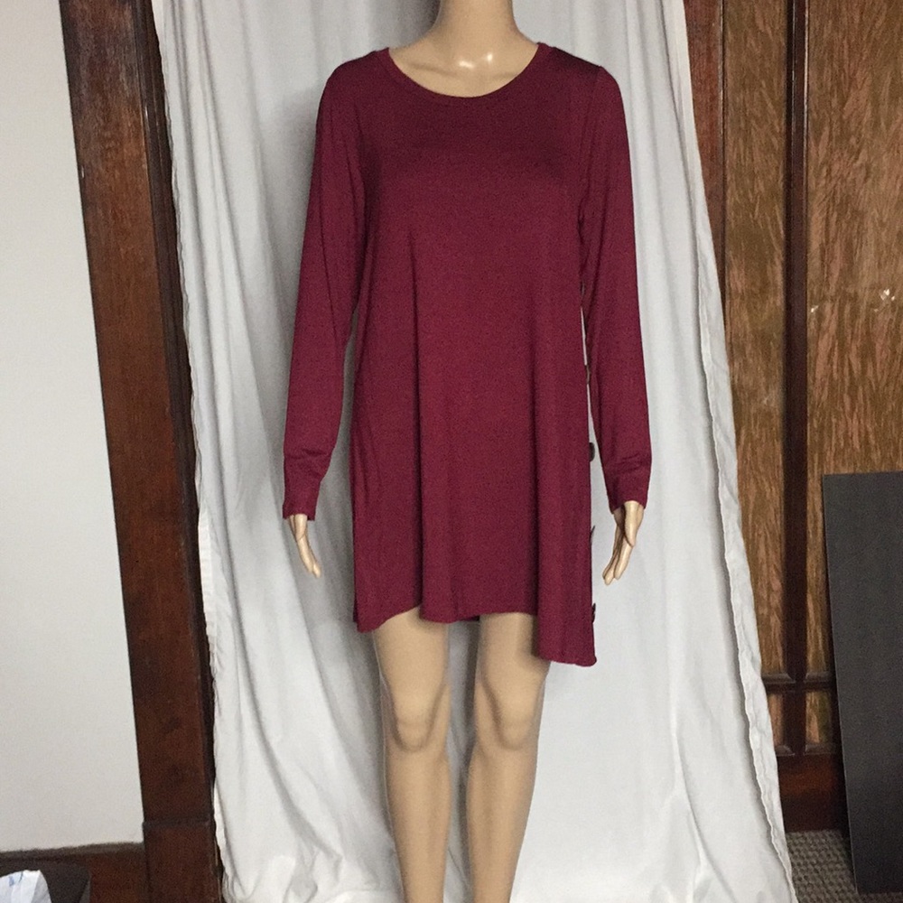 Women’s asymmetrical style dress shirt